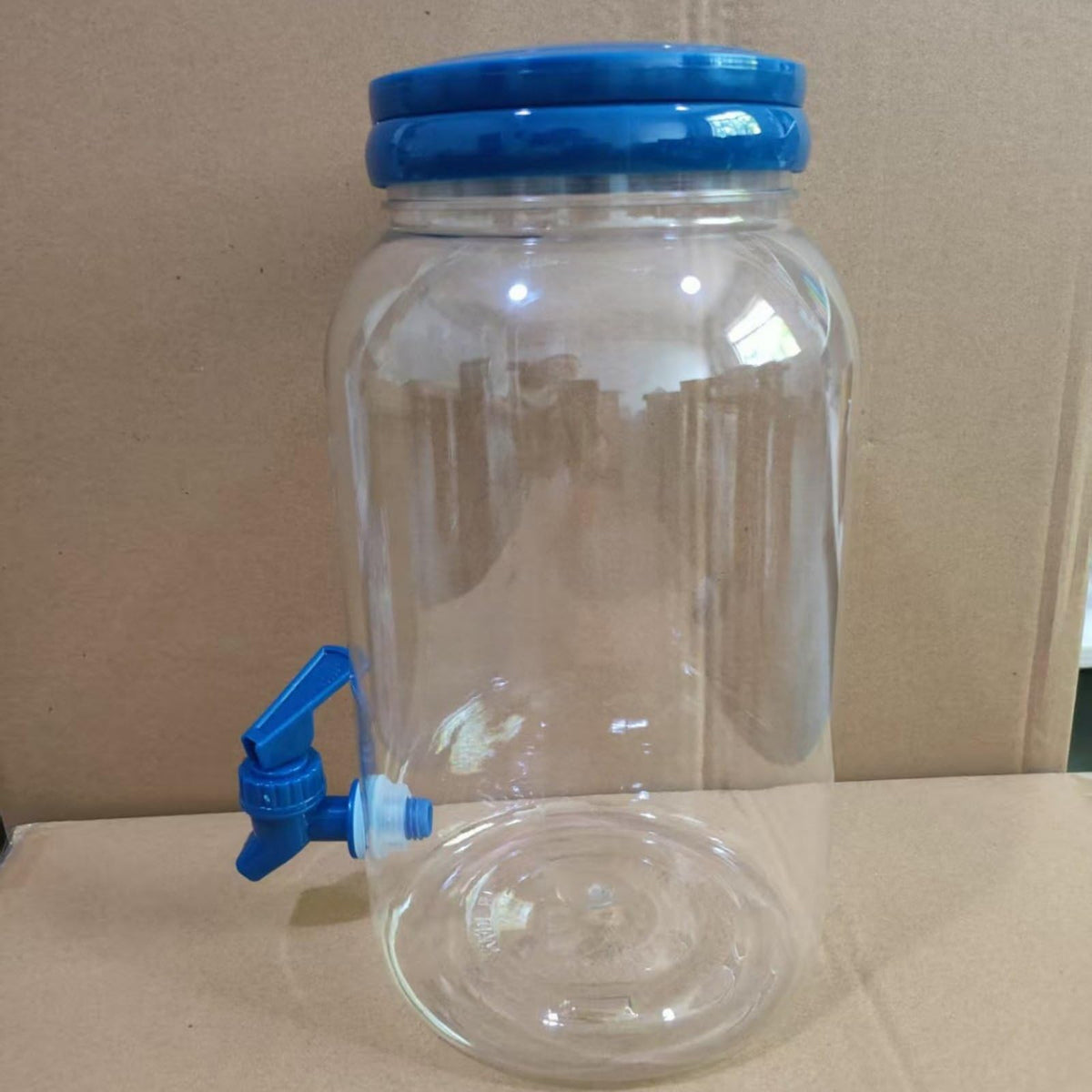 Clear 3.8L Beverage Dispenser with Spigot B945657