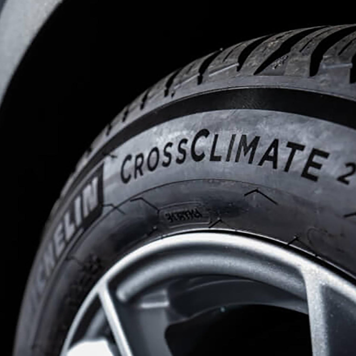 235/45R18 98V XL Tire Y2852
