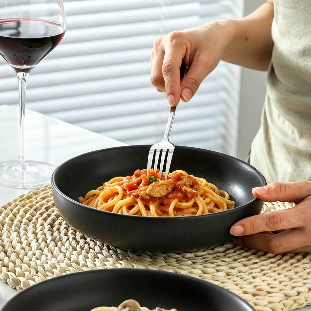 34 oz Stoneware Pasta Bowls Set of 4, Matte Black Y534